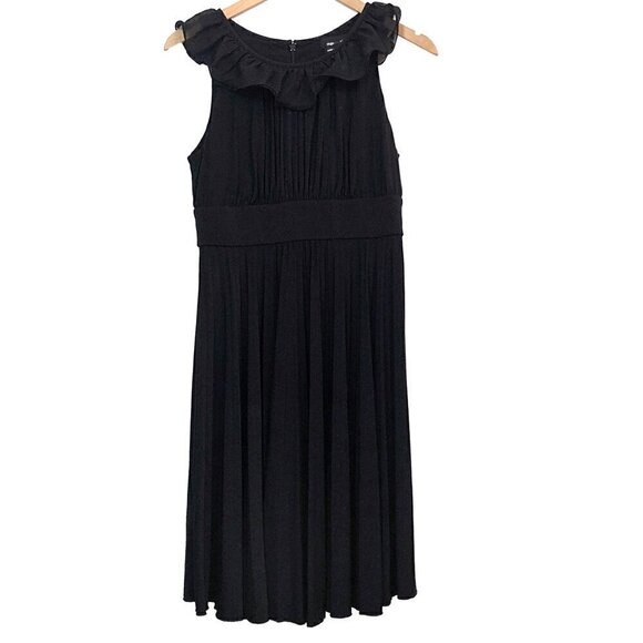 MAX AND CLEO Black Pleated Sleeveless Knee Length Empire Waist Ruffle Dress 6 - Picture 1 of 6